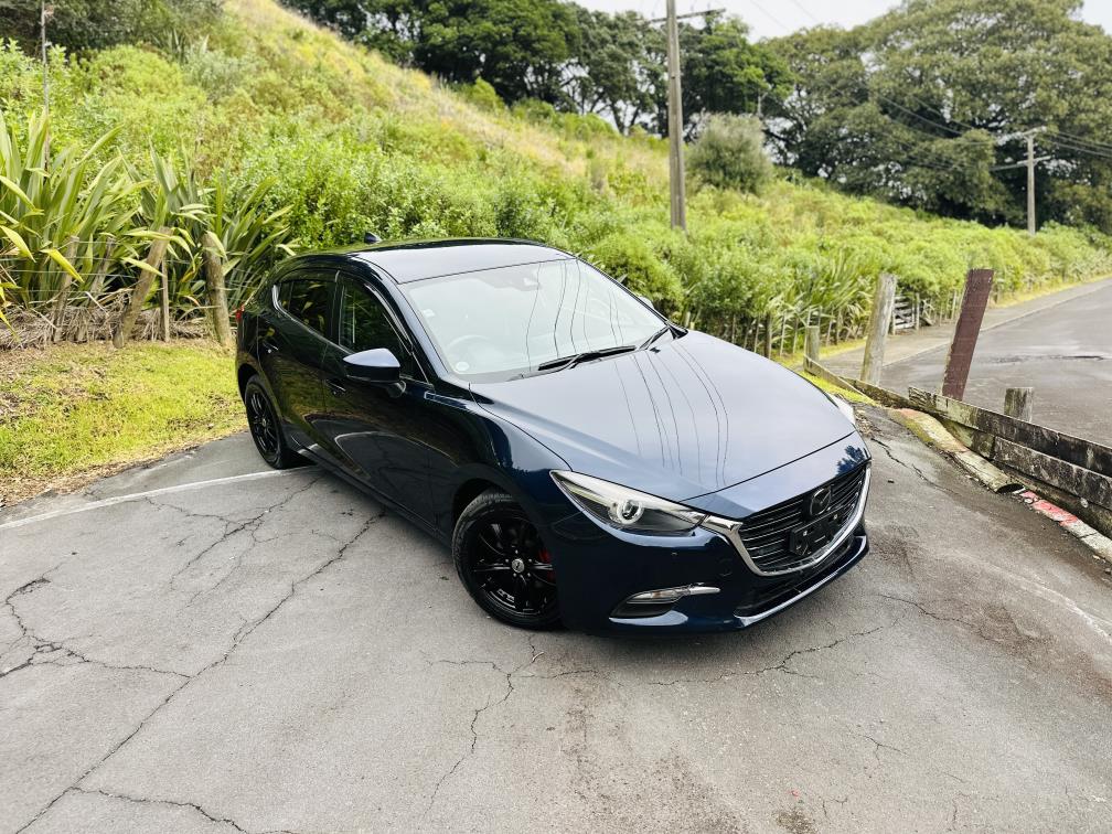 2016 Mazda Axela SPORTS !! SKYACTIVE ENGINE !! Carousel 9