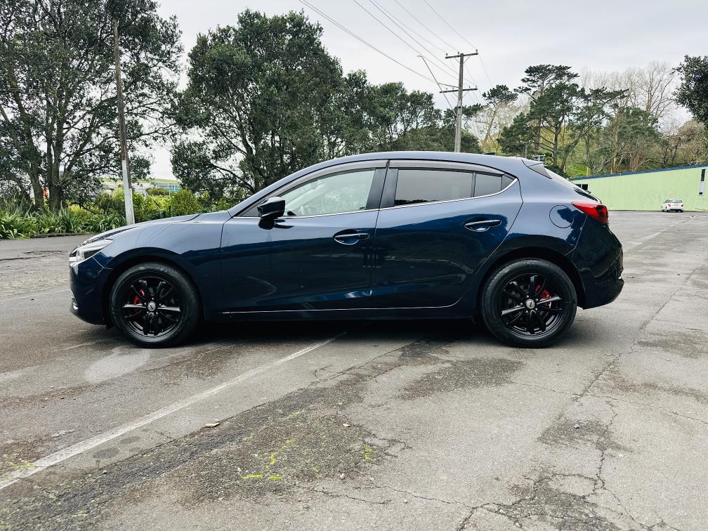 2016 Mazda Axela SPORTS !! SKYACTIVE ENGINE !! Carousel 3