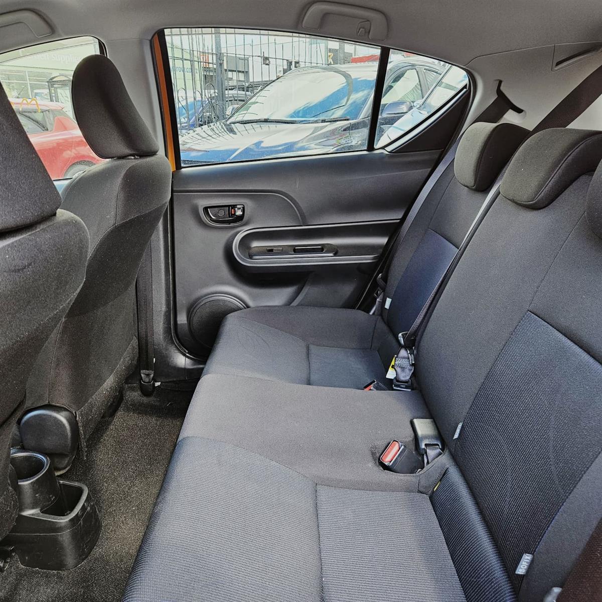 2015 Toyota Aqua HYBRID G SPEC LOW KMS Carousel 7
