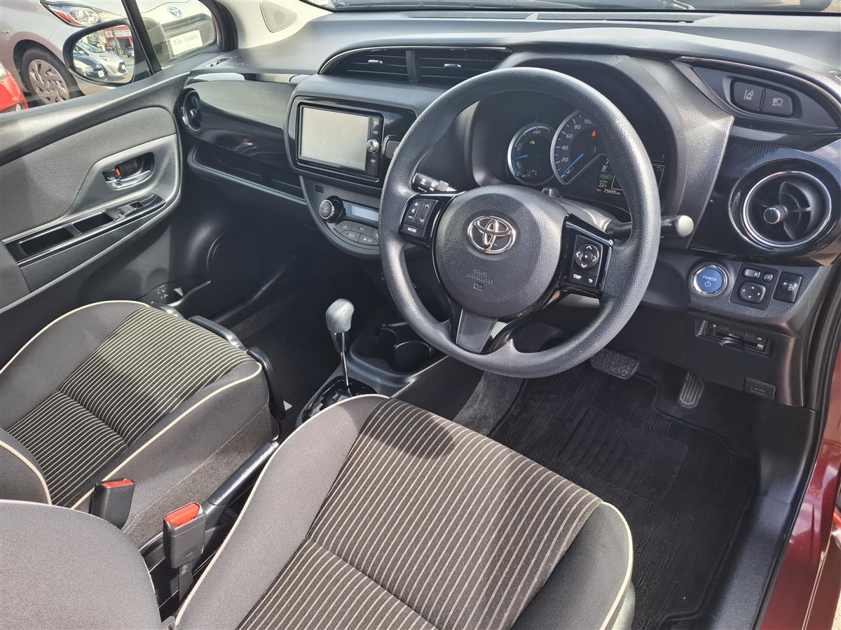 2017 Toyota Vitz HYBRID PUSH START LANE ASSIST PRE CRASH WARNING REVERSE CAMERA BLUETOOTH AUDIO SEAT HEATERS TRACTION CONTROL MULTI AIRBAGS Carousel 8