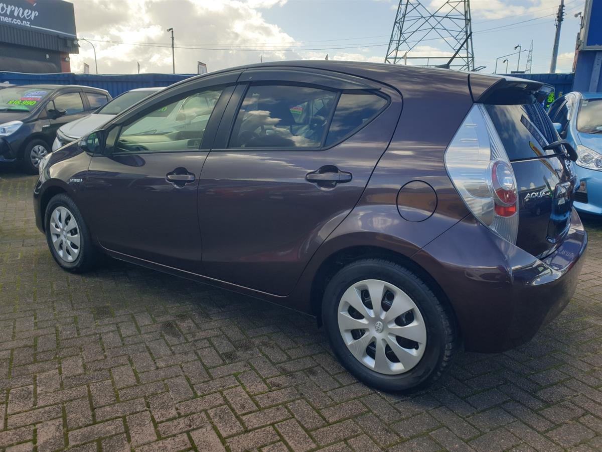 2014 Toyota Aqua PUSH START LOW 49 KMS ECO/EV MODE ISOFIX Carousel 3