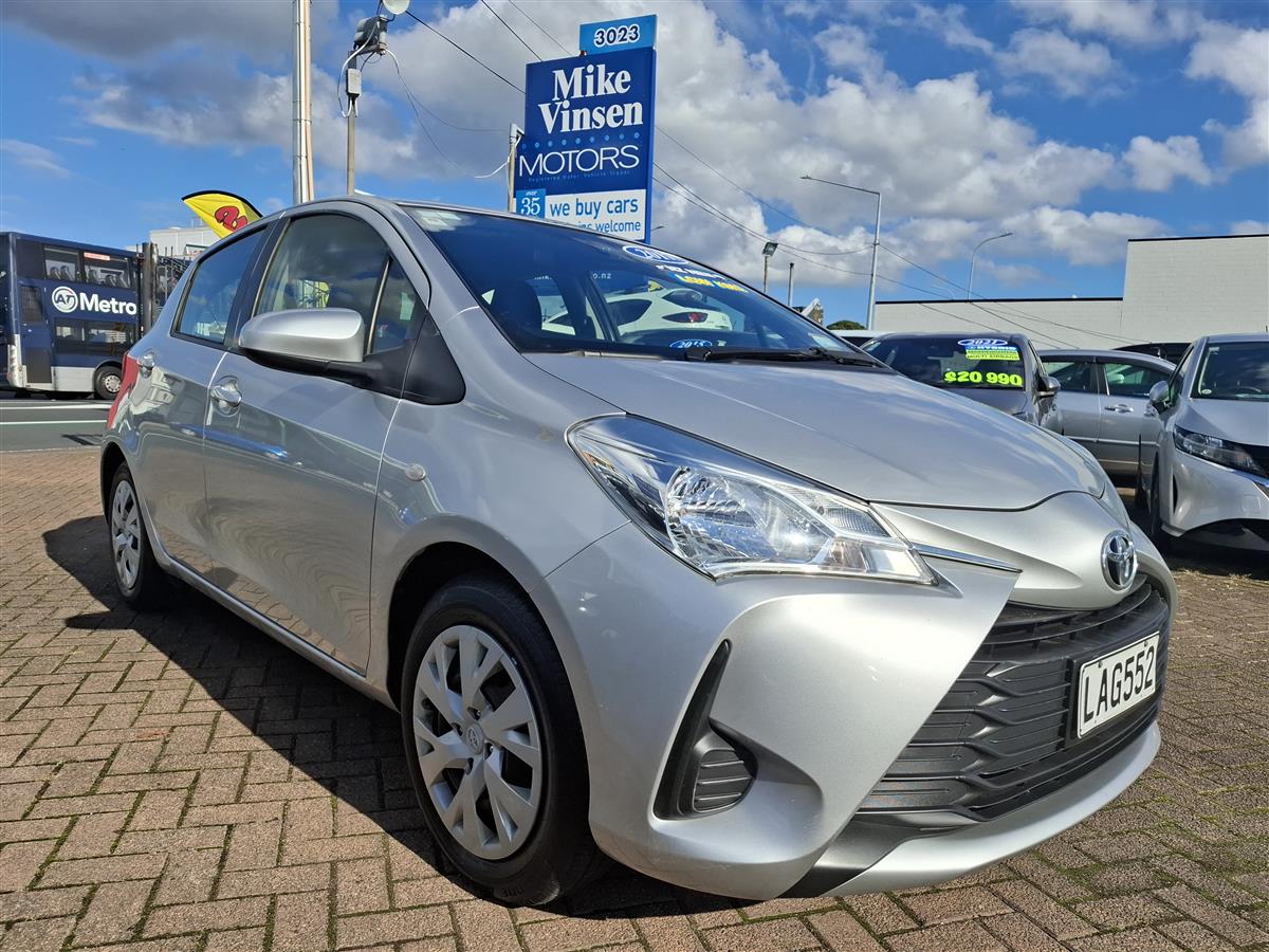 2017 Toyota Yaris GX NZ NEW NEW WOF / 6 MONTHS REGO CRUISE CONTROL  MULTI AIRBAGS  LANE ASSIST  PRE-CRASH SENSOR  AUTO HEADLIGHTS  BLUETOOTH  REVERSE CAMERA  USB/AUX PORTS