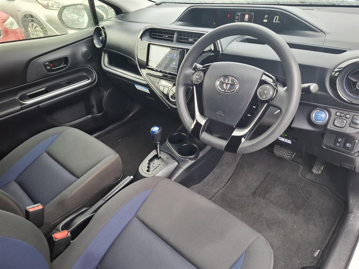 2021 Toyota Aqua S LANE ASSIST PRE-CRASH WARNING BLUETOOTH AUDIO REVERSE CAMERA PARKING SENSORS AUTO HEADLIGHTS Carousel 9