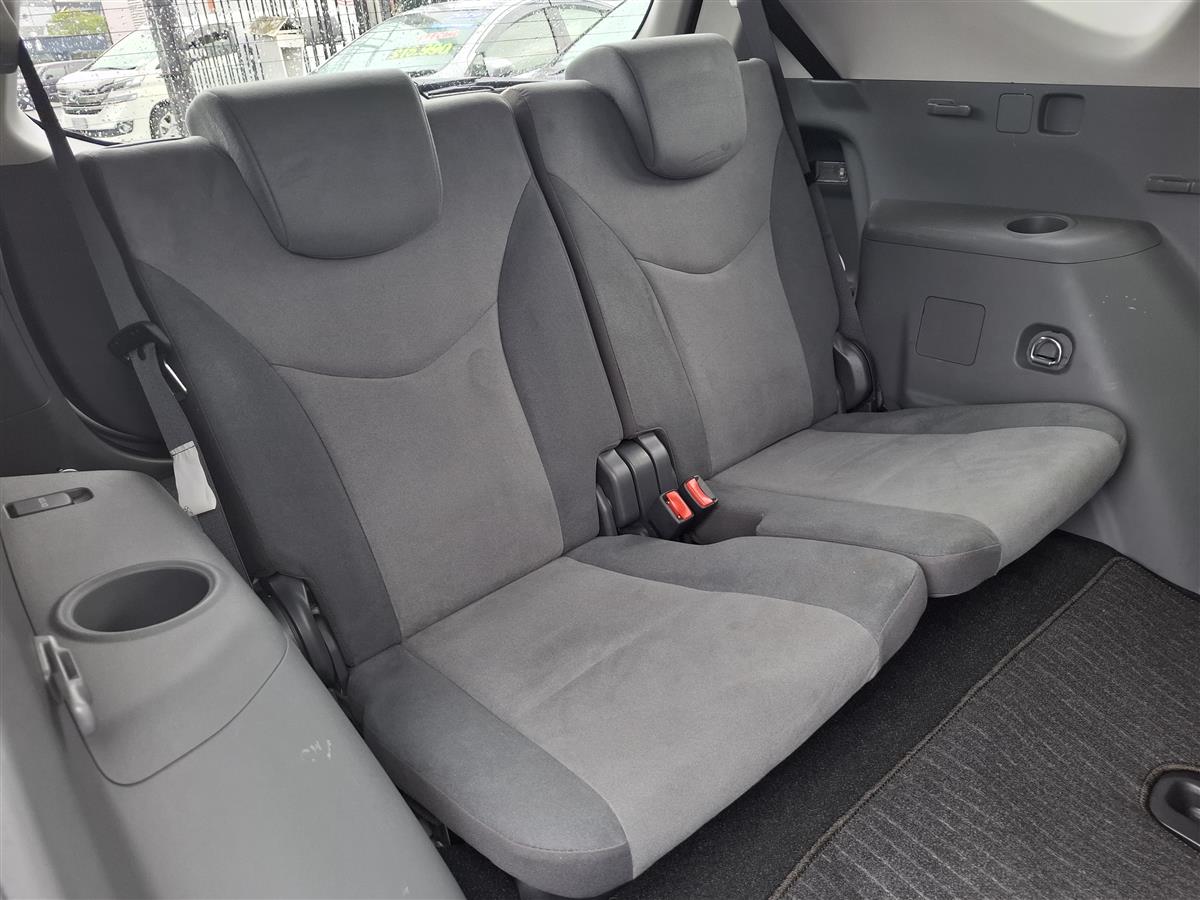 2014 Toyota Prius ALPHA 7 SEATS REVERSE CAMERA MULTI AIRBAGS BLUETOOTH AUDIO FACTORY ALLOYS EV/ECO/POWER MODES ISOFIX