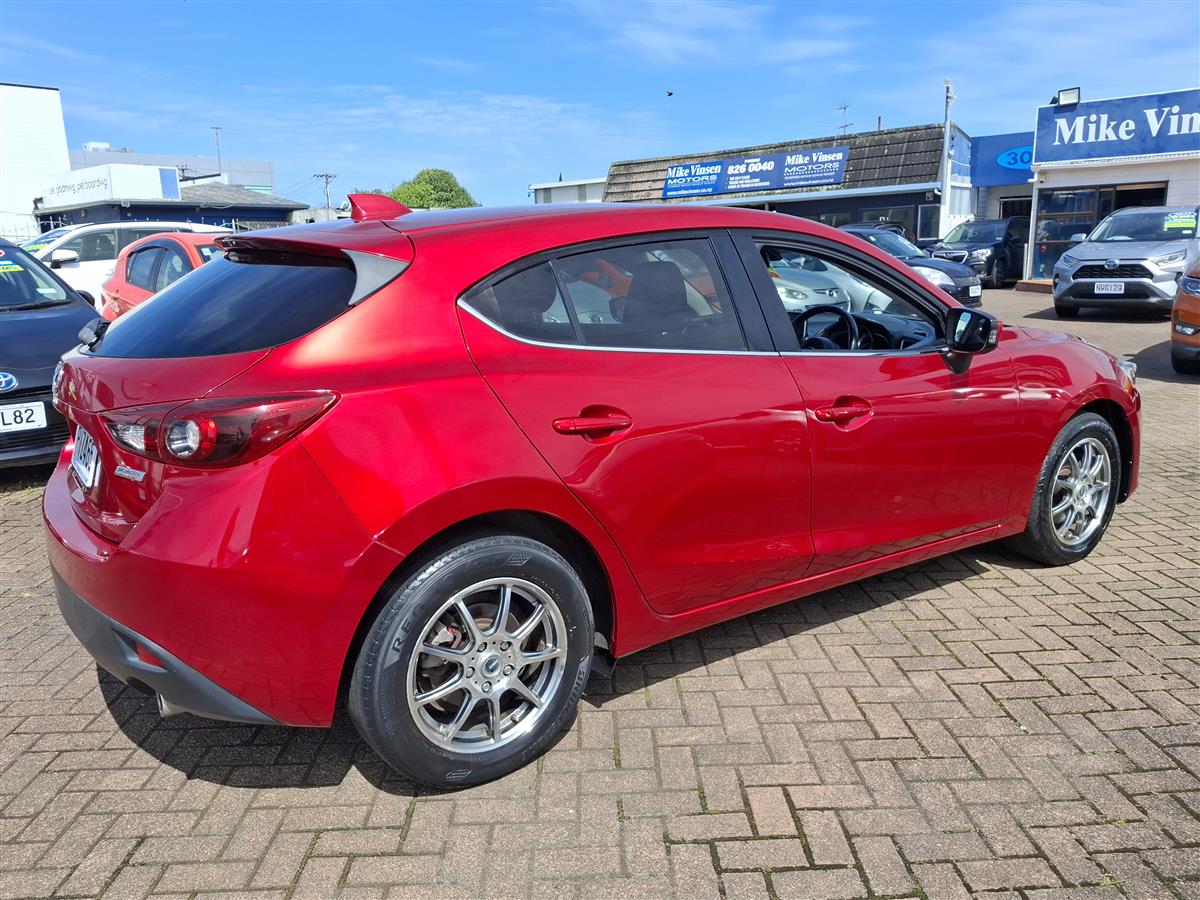2014 Mazda Axela AWD CRUISE CONTROL MULTI AIRBAGS REVERSE CAMERA BLUETOOTH I-STOP ALLOYS Carousel 5