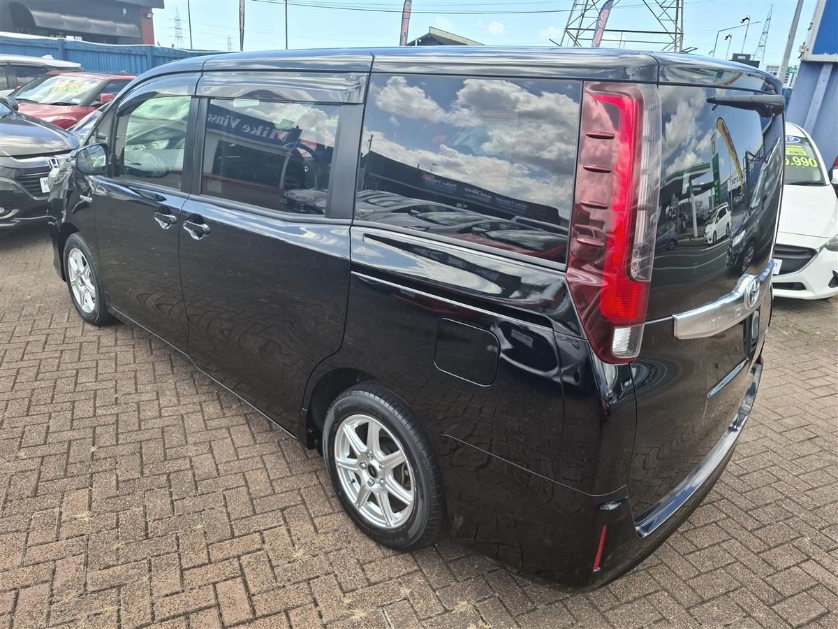 2016 Toyota Noah HYBRID CRUISE CONTROL LANE ASSIST PRE-CRASH SENSOR 2 POWER SLIDING DOORS SEAT HEATERS EV/ECO/POWER MODES ALLOYS ISOFIX Carousel 3