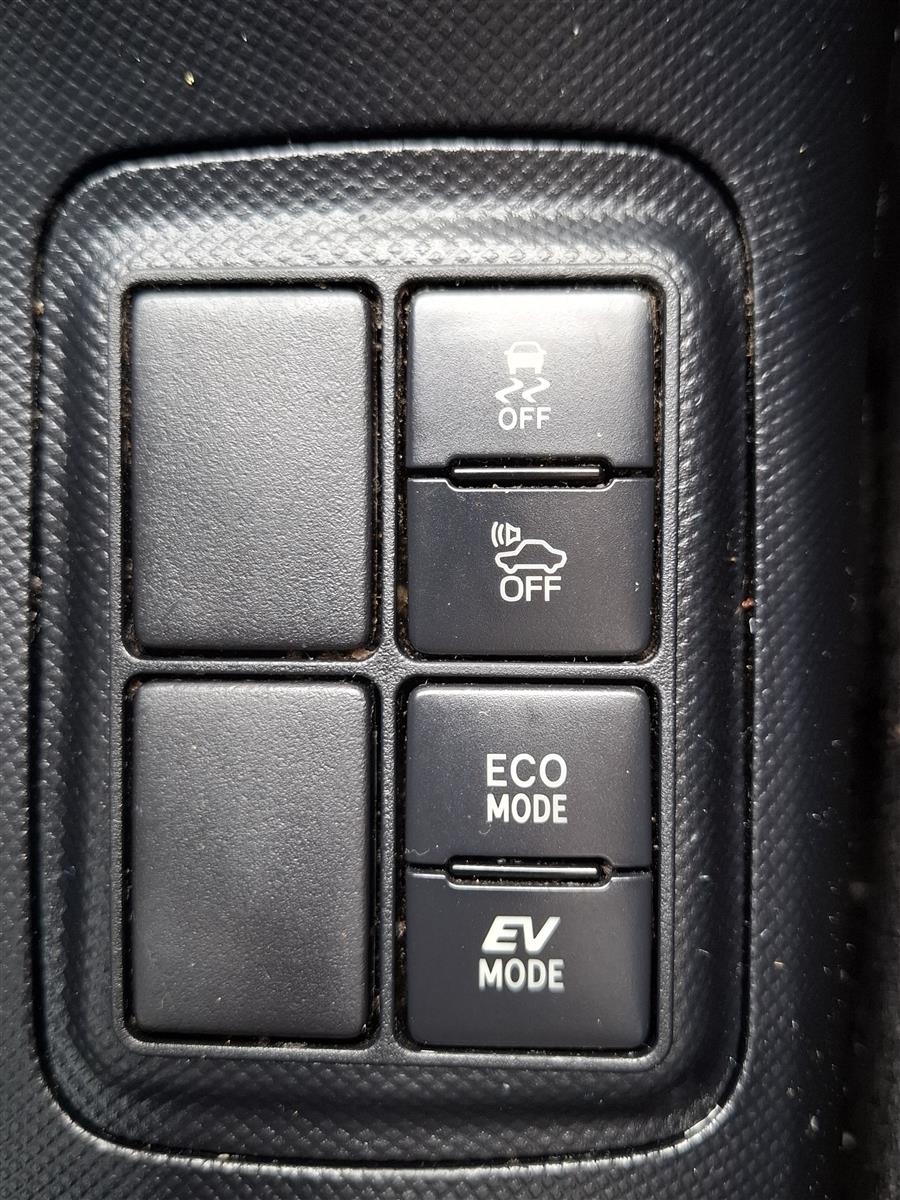 2017 Toyota Aqua IMMOBILISER  BLUETOOTH AUDIO  REVERSE CAMERA  DASH CAM  ALLOYS  ISOFIX Carousel 15