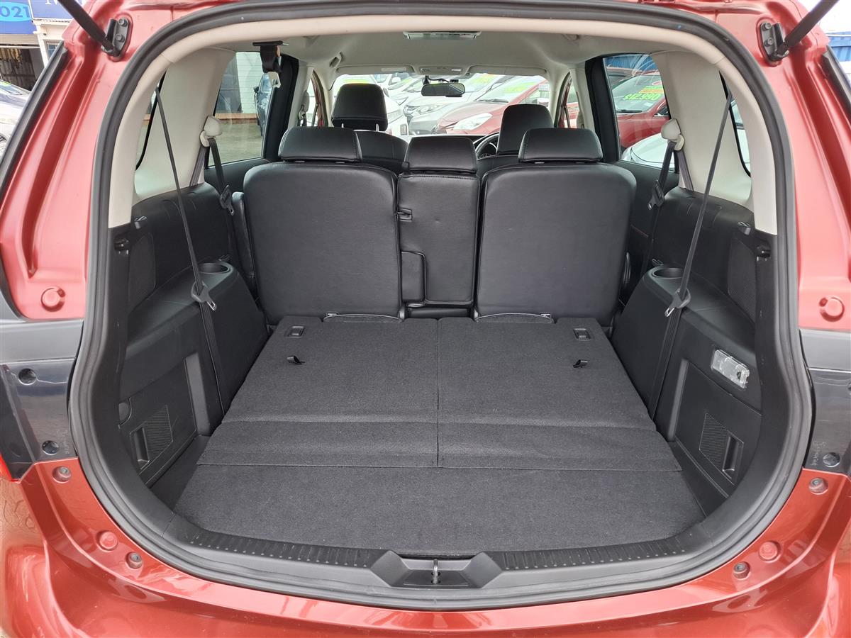 2014 Mazda Premacy SKYACTIV TECHNOLOGY  TRACTION CONTROL  2 POWER SLIDING DOORS  BLUETOOTH AUDIO  REVERSE CAMERA  MULTI AIRBAGS  I STOP  FACTORY ALLOYS Carousel 6