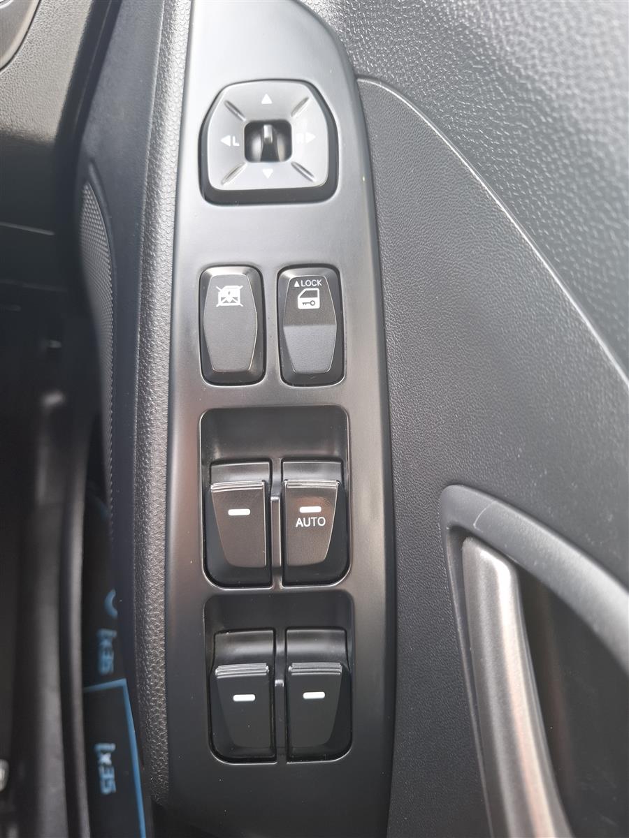 2013 Hyundai iX35 CRUISE CONTROL MULTI AIRBAGS REVERSE CAMERA BLUETOOTH FACTORY ALLOYS Carousel 13