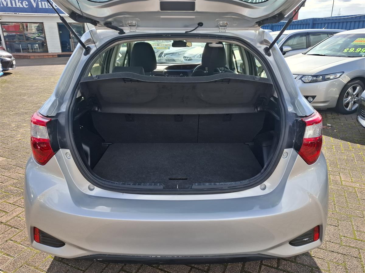 2017 Toyota Yaris GX NZ NEW NEW WOF / 6 MONTHS REGO CRUISE CONTROL  MULTI AIRBAGS  LANE ASSIST  PRE-CRASH SENSOR  AUTO HEADLIGHTS  BLUETOOTH  REVERSE CAMERA  USB/AUX PORTS Carousel 6