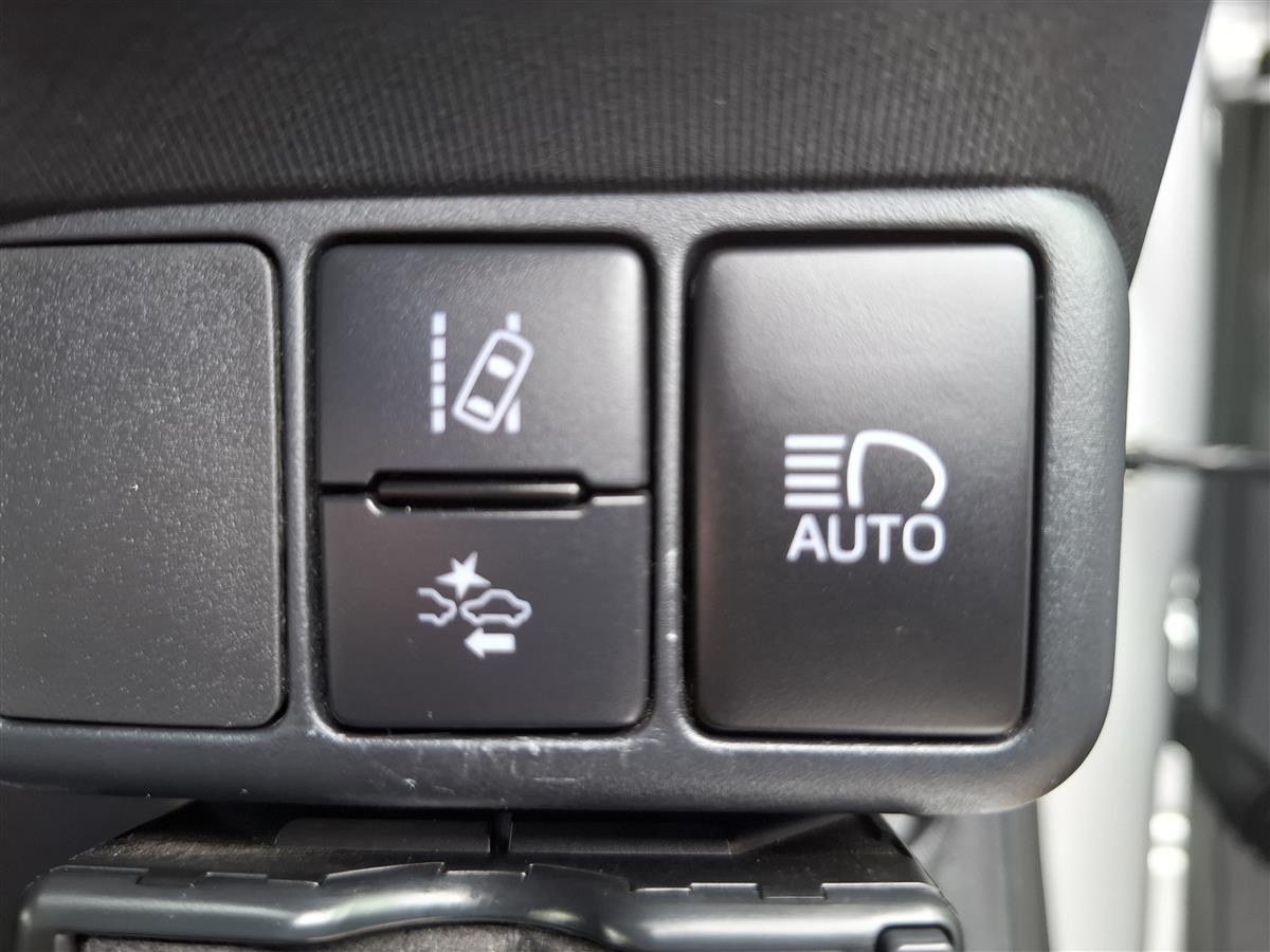 2020 Toyota Aqua LANE ASSIST PRE CRASH WARNING AUTO HEADLIGHTS BLUETOOTH AUDIO Carousel 12