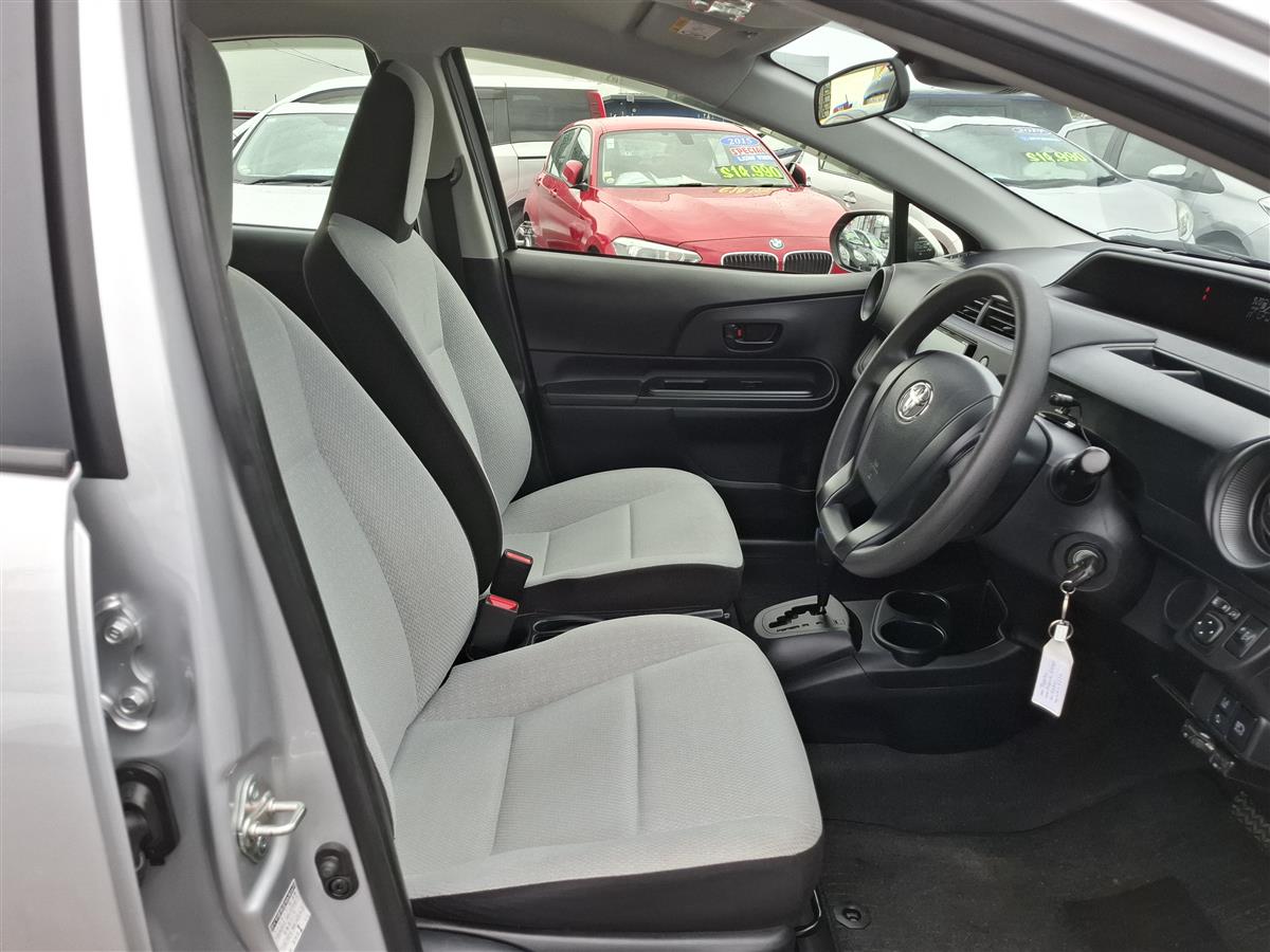 2020 Toyota Aqua LANE ASSIST PRE CRASH WARNING AUTO HEADLIGHTS BLUETOOTH AUDIO Carousel 8