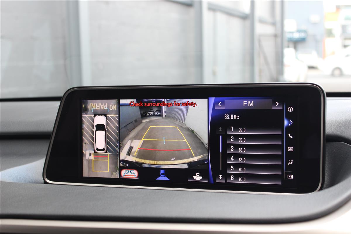 2017 Lexus RX 450h Version L Carousel 16
