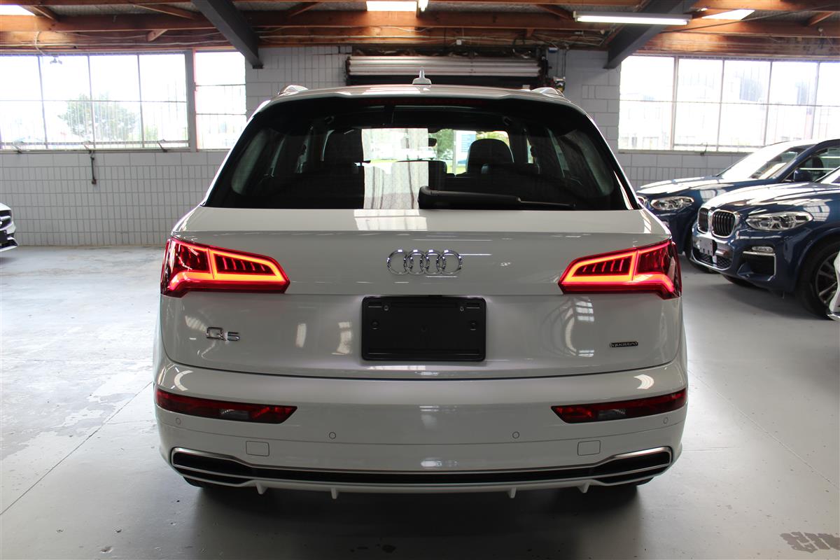 2019 Audi Q5 40TDI Quattro S Line Carousel 4