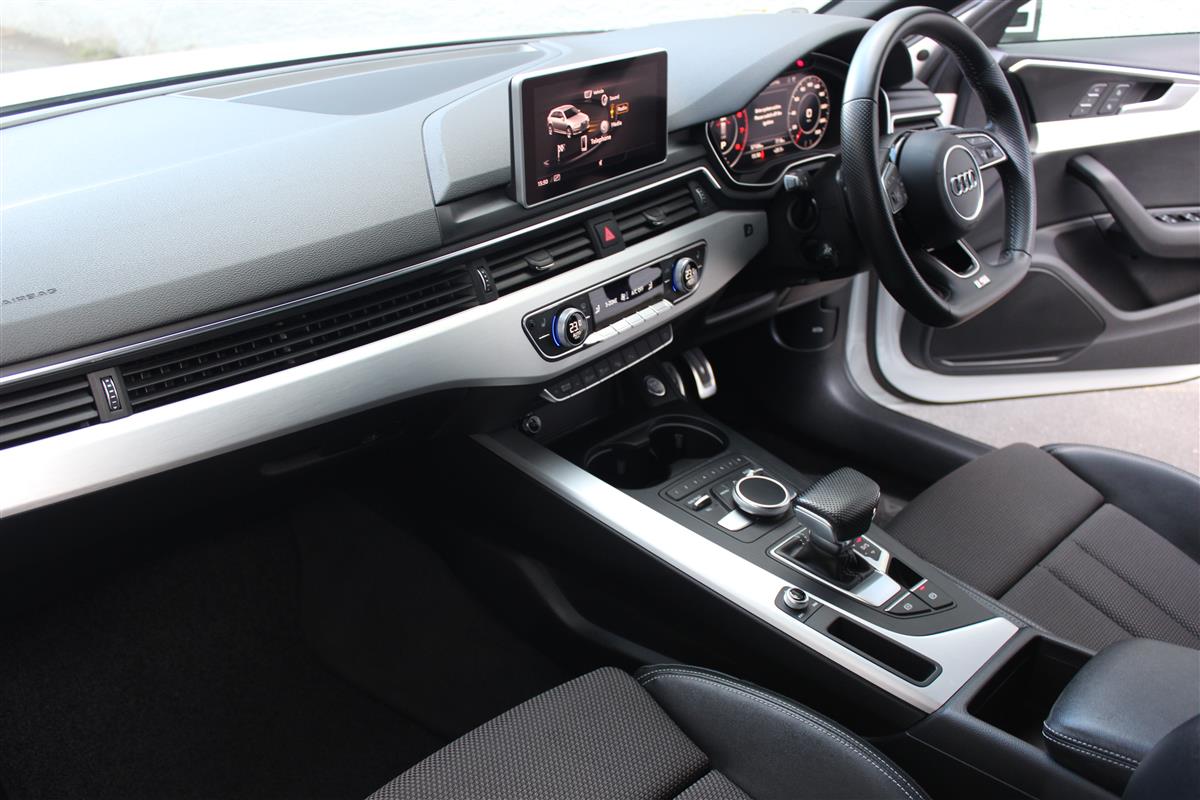 2019 Audi A4 Avant 40TFSI S Line Carousel 11