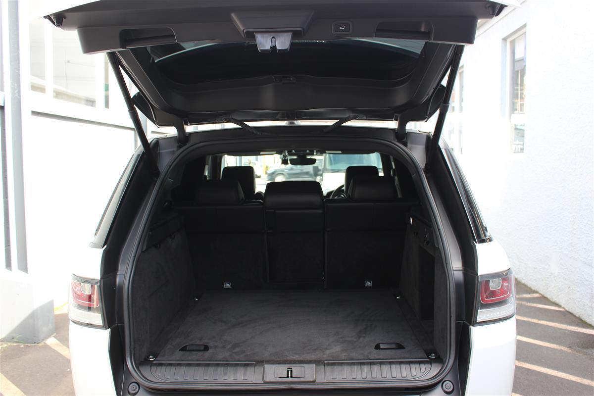 2018 Land Rover Range Rover Sport HSE Diesel Carousel 6
