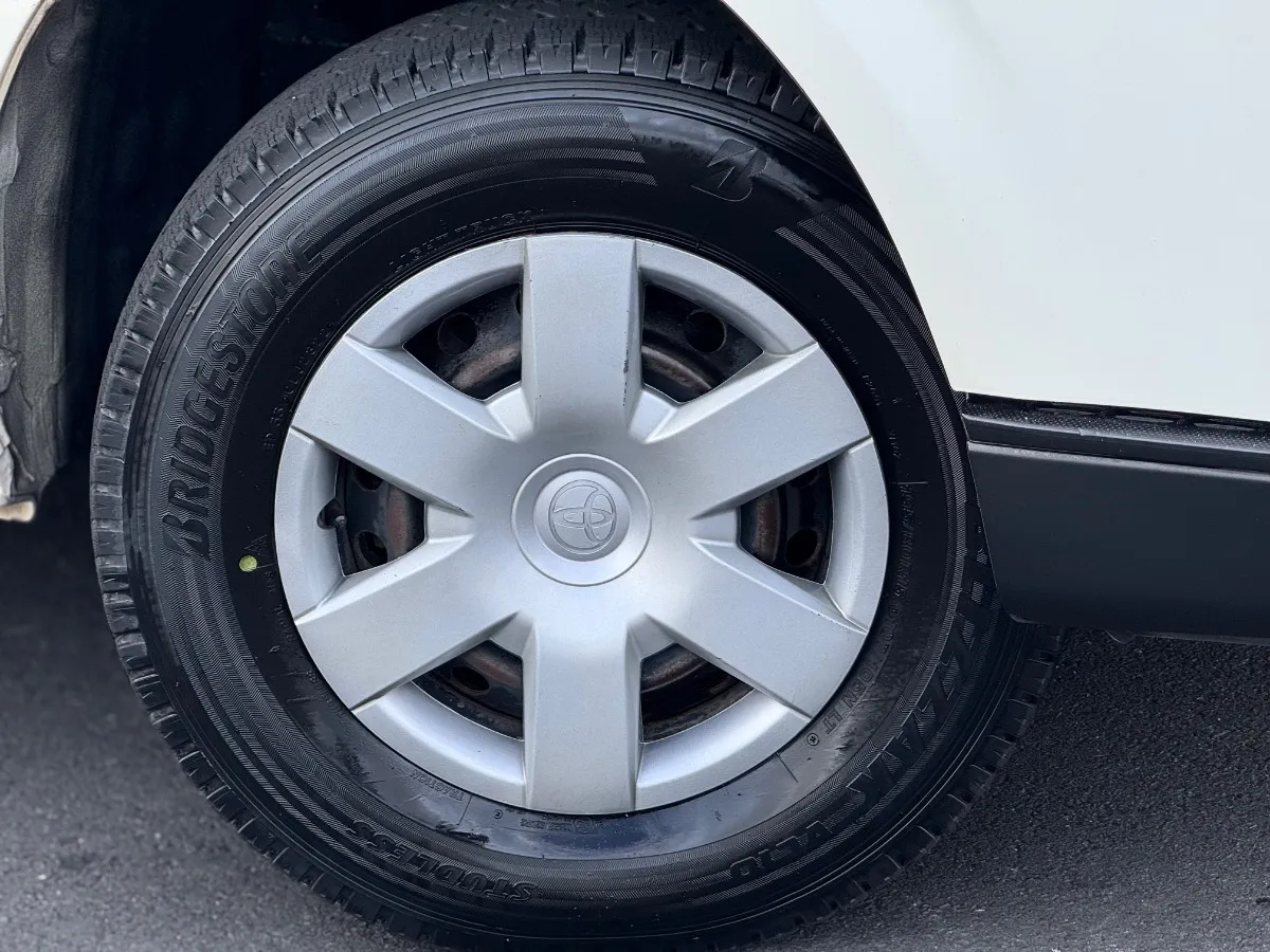 2020 Toyota Hiace 2.8 DX Turbo Diesel 4WD  Carousel 1