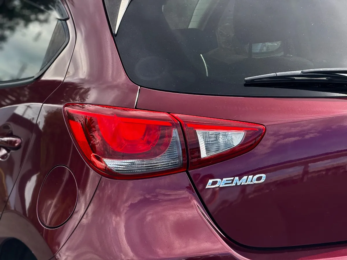 2017 Mazda Demio 13S SAFETY PACKAGE Carousel 3