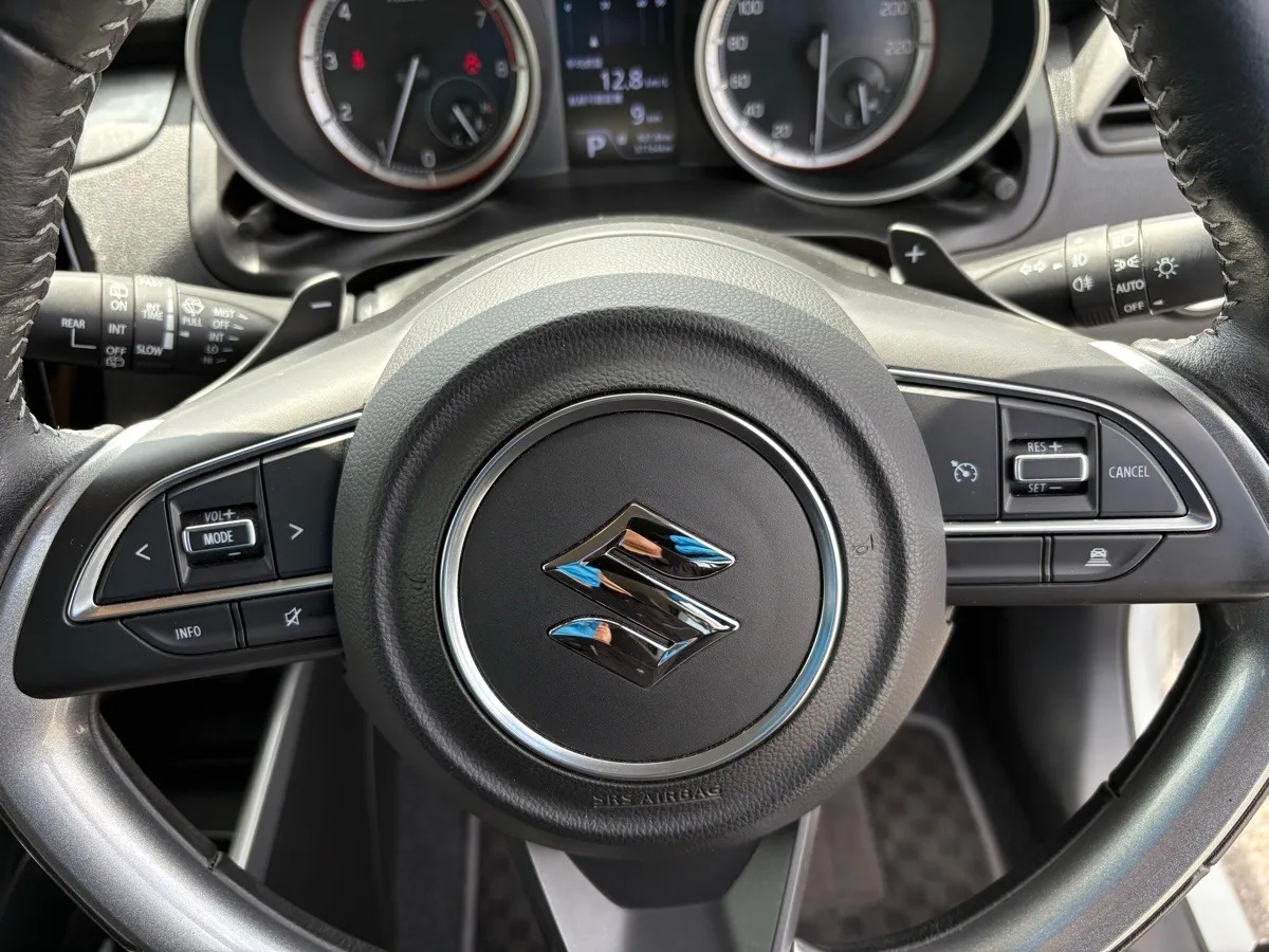 2017 Suzuki Swift HYBRID RS SPORTS Carousel 4
