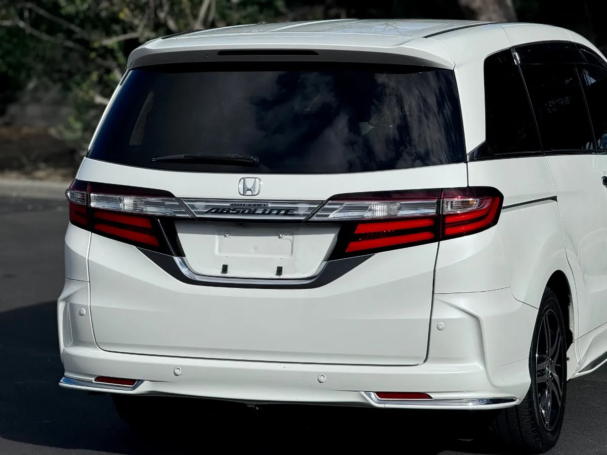 2015 Honda Odyssey ABSOLUTE  Carousel 4