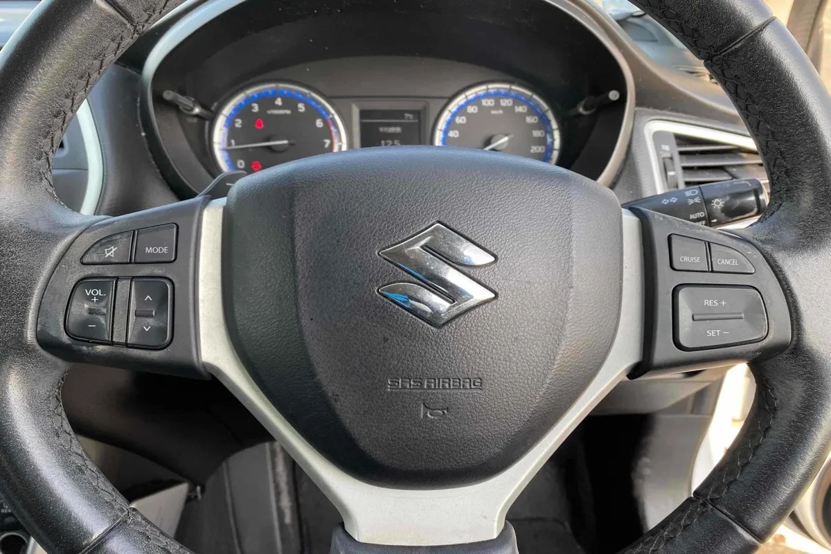2015 Suzuki SX4 S-CROSS Carousel 3