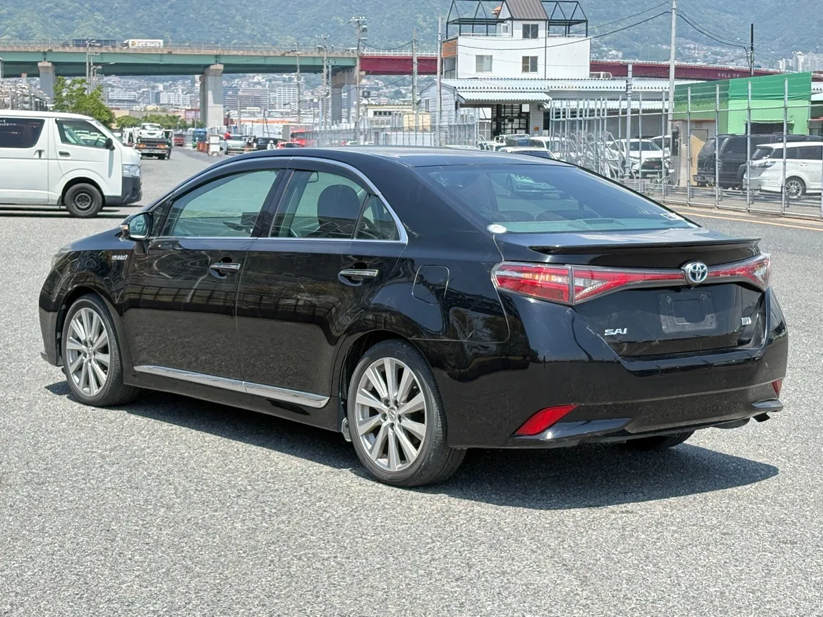 2013 Toyota Sai Carousel 5