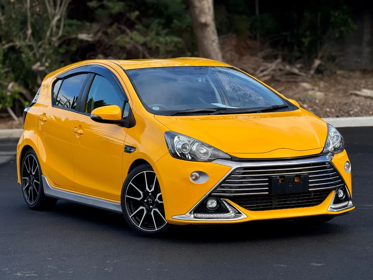 2015 Toyota Aqua G GS Facelift