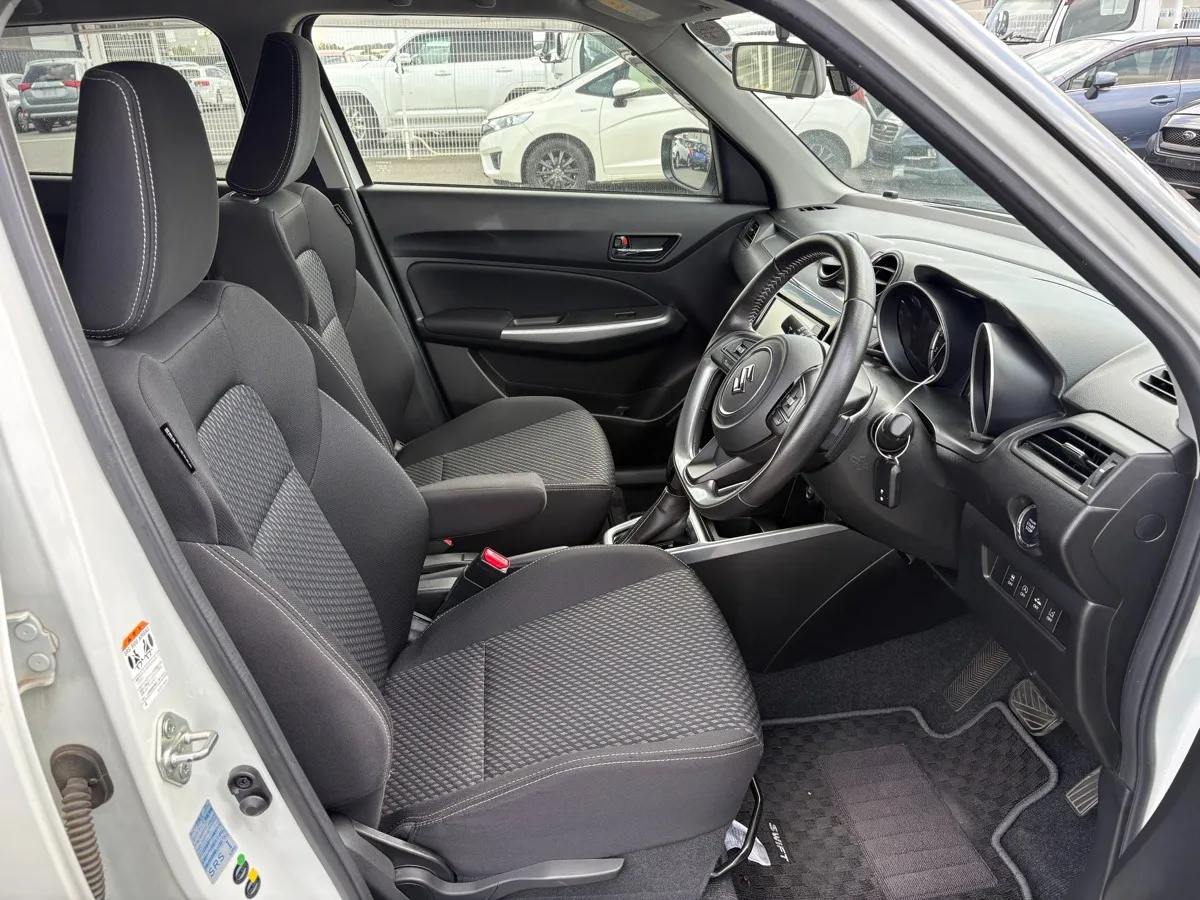 2017 Suzuki Swift HYBRID RS SPORTS Carousel 3