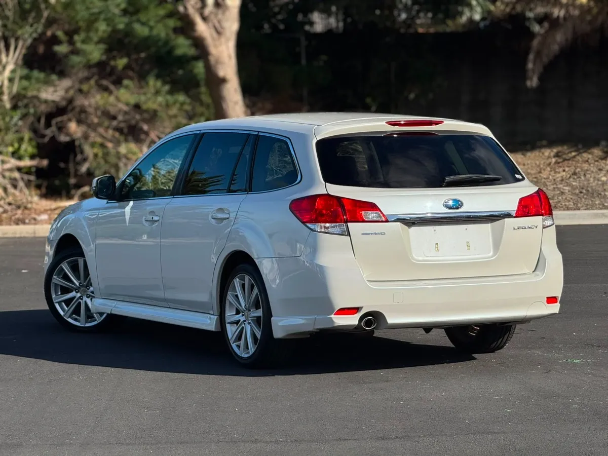 2012 Subaru Legacy TOURING WAGON 2.5i EYESIGHT S PACKAGE AWD Carousel 4