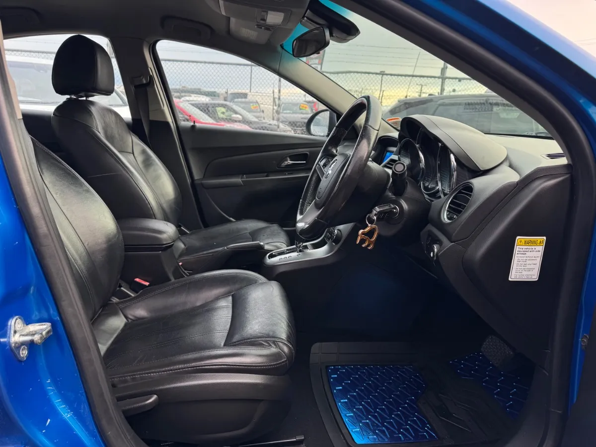 2011 Holden Cruze CDX 1.8 AT NZ NEW Carousel 1