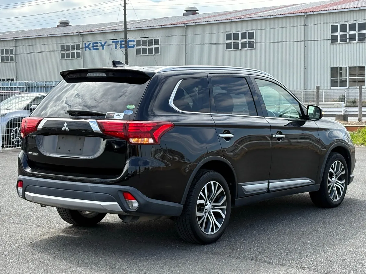 2017 Mitsubishi Outlander 20G Safety Package 7 Seater Carousel 8