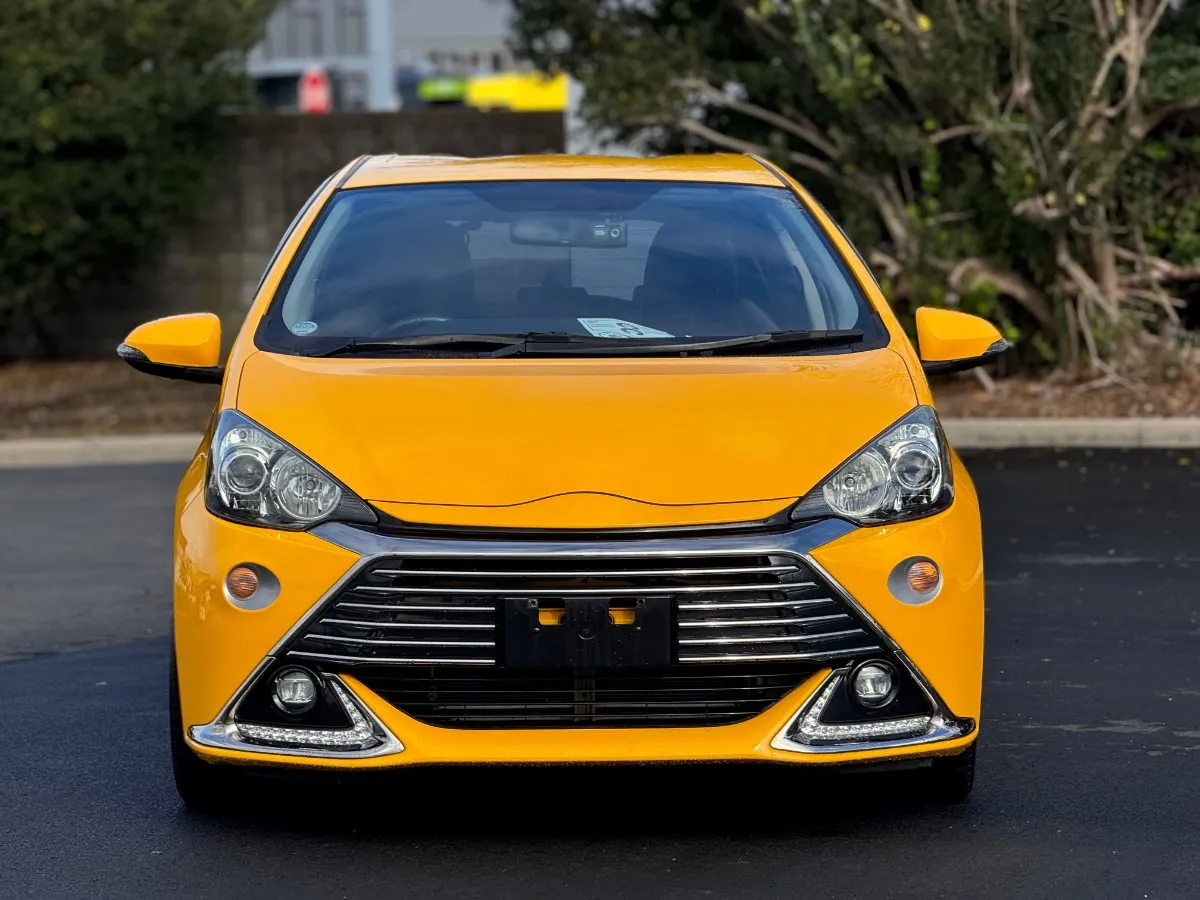 2015 Toyota Aqua G GS Facelift Carousel 8