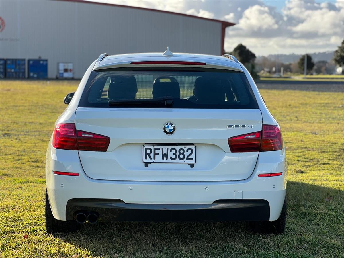 2016 BMW 523D !! FAMILY CAR !! LOW KMS !! Carousel 18