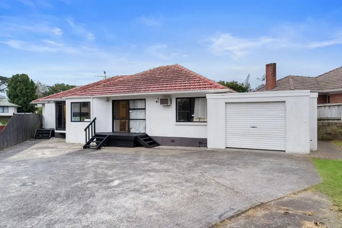 26 Coles Crescent, Papakura, NZ 2110