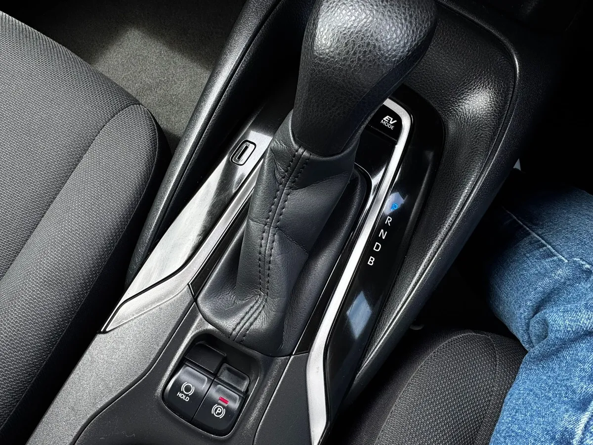 2020 Toyota Corolla HYBRID G-X Carousel 6