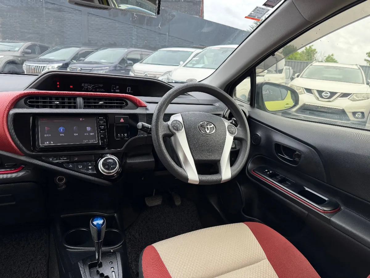 2016 Toyota Aqua S Carousel 9
