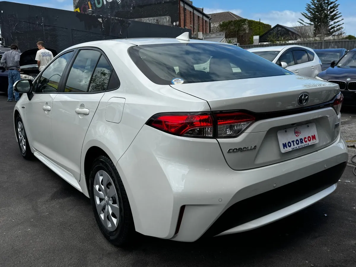 2020 Toyota Corolla HYBRID G-X Carousel 15
