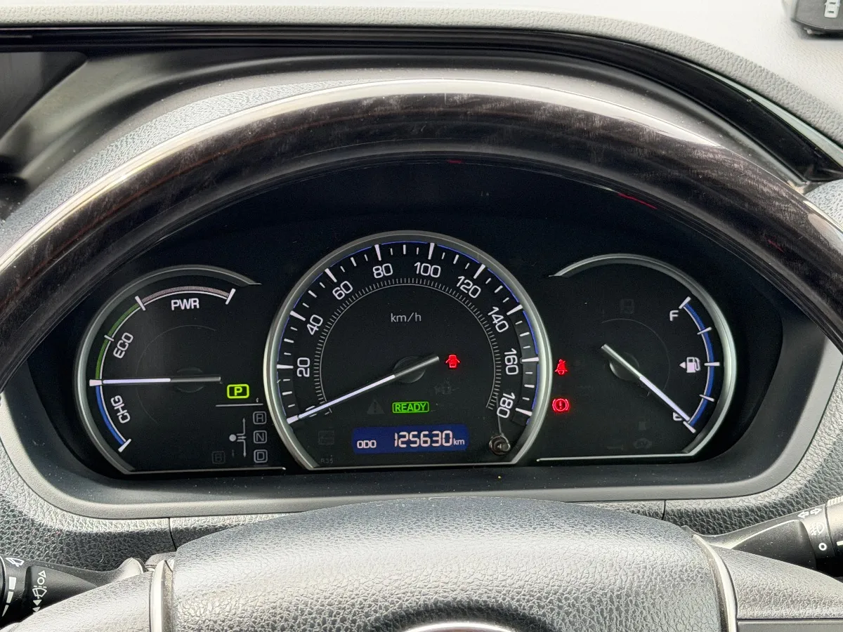 2015 Toyota Esquire HYBRID GI Carousel 7