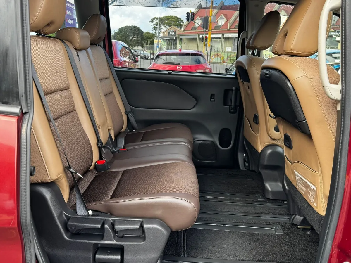 2016 Nissan Serena HIGHWAY STAR G Carousel 5