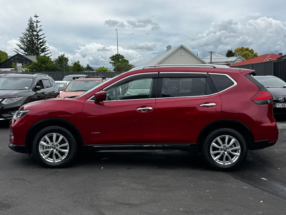 2018 Nissan X-Trail 20XI HYBRID Carousel 17