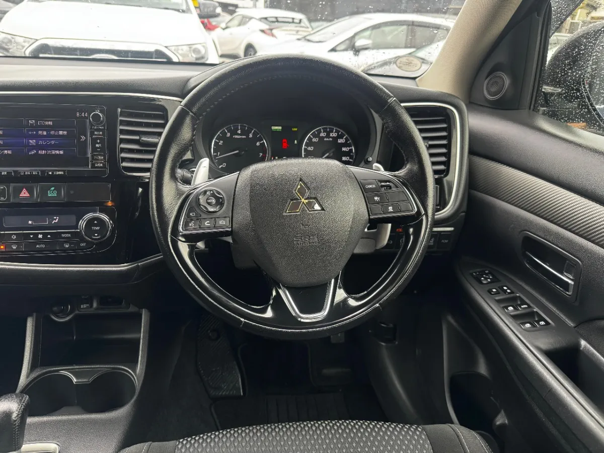2015 Mitsubishi Outlander 4WD 24G NAVI PACKAGE Carousel 13