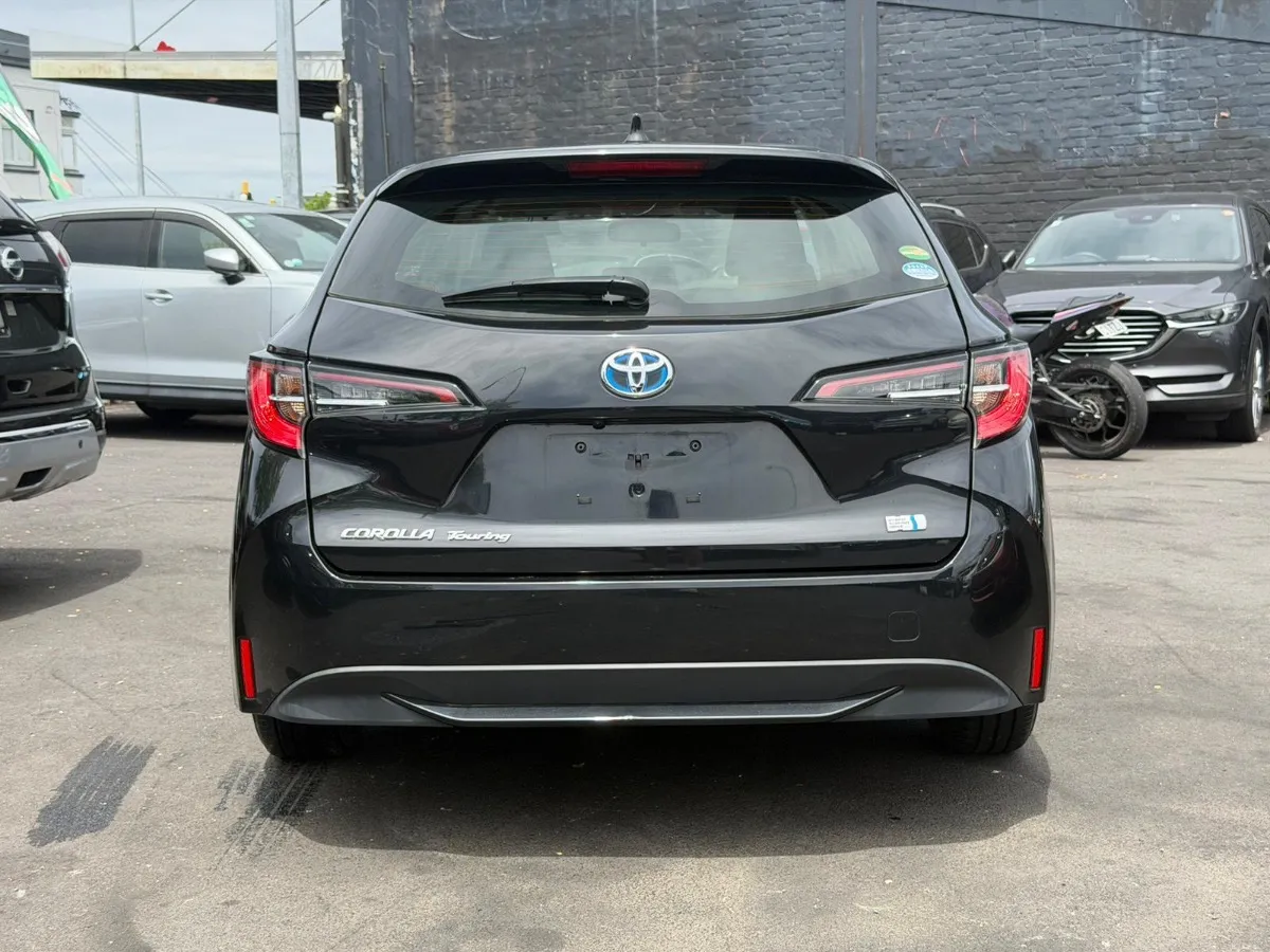 2020 Toyota Corolla TOURING HYBRID G-X Carousel 5