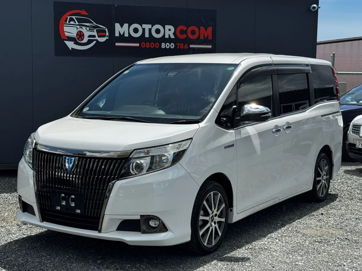 2017 Toyota Esquire HYBRID GI BLACK TALERED Carousel 11