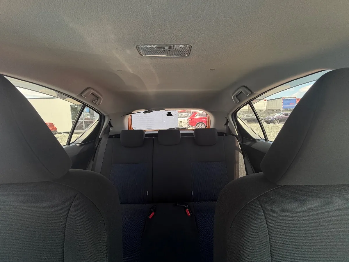 2015 Toyota Aqua S Carousel 4