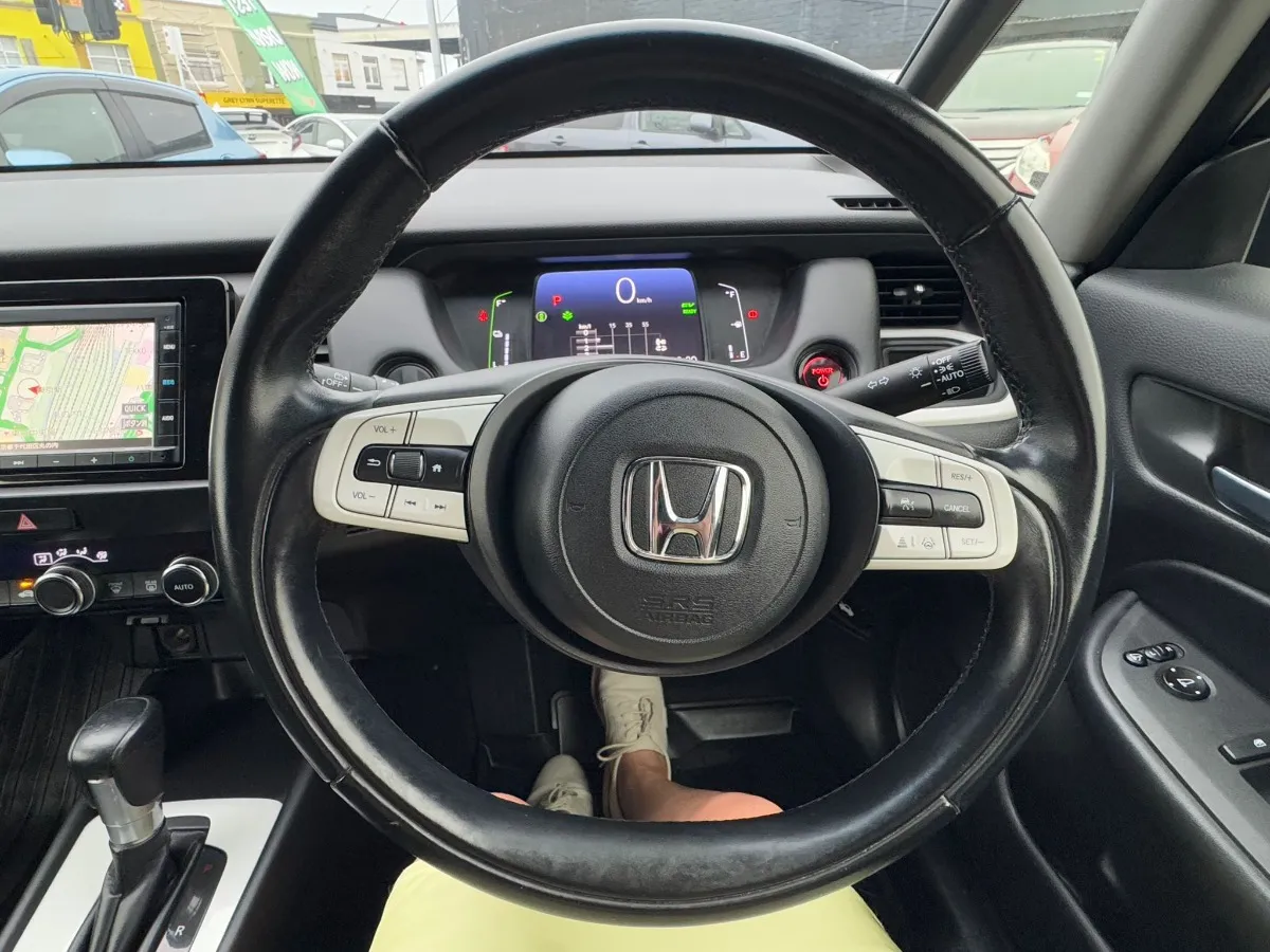 2020 Honda Fit E:HEV HOME Carousel 7