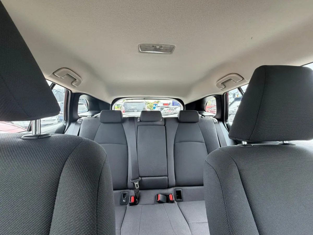 2020 Toyota Corolla TOURING HYBRID G-X Carousel 14