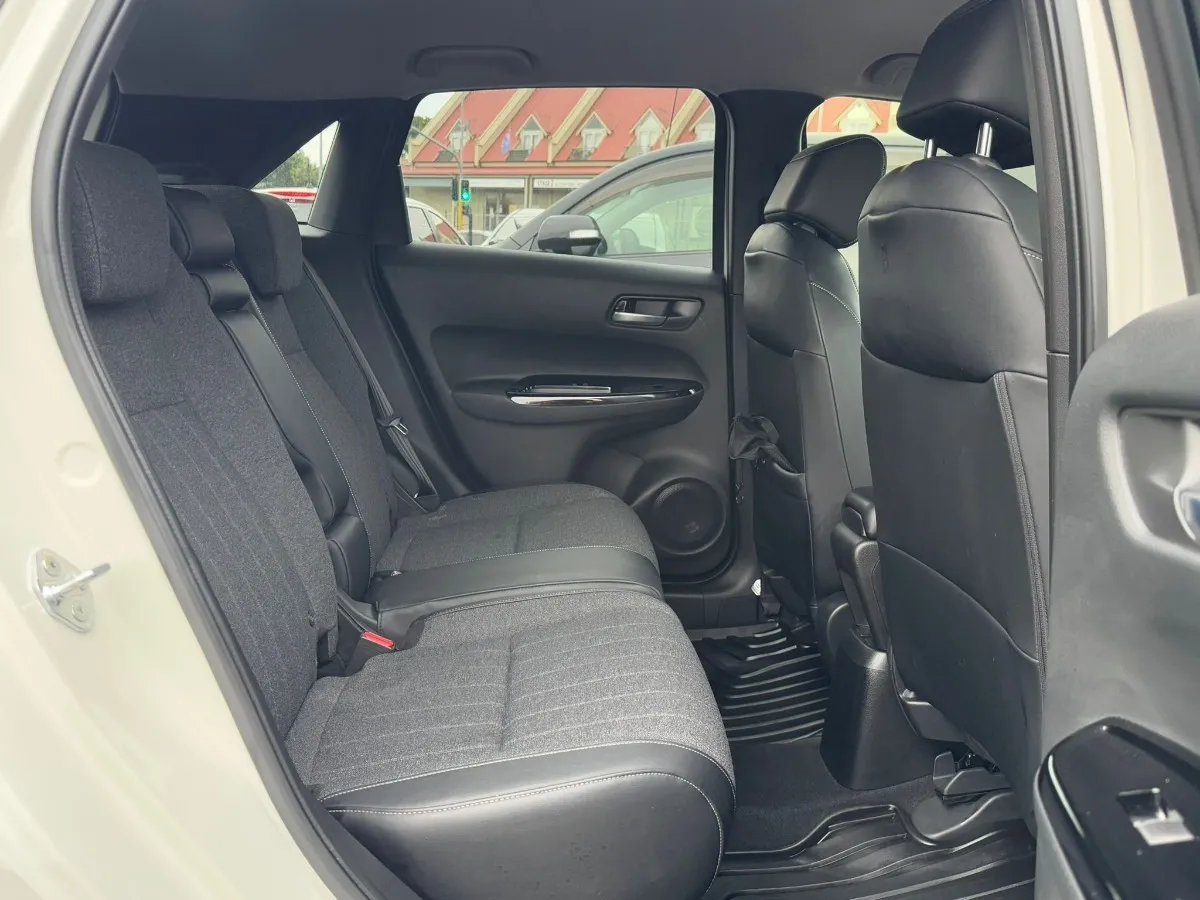 2020 Honda Fit E:HEV HOME Carousel 1