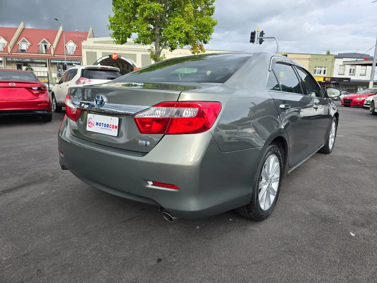 2013 Toyota Camry Carousel 6