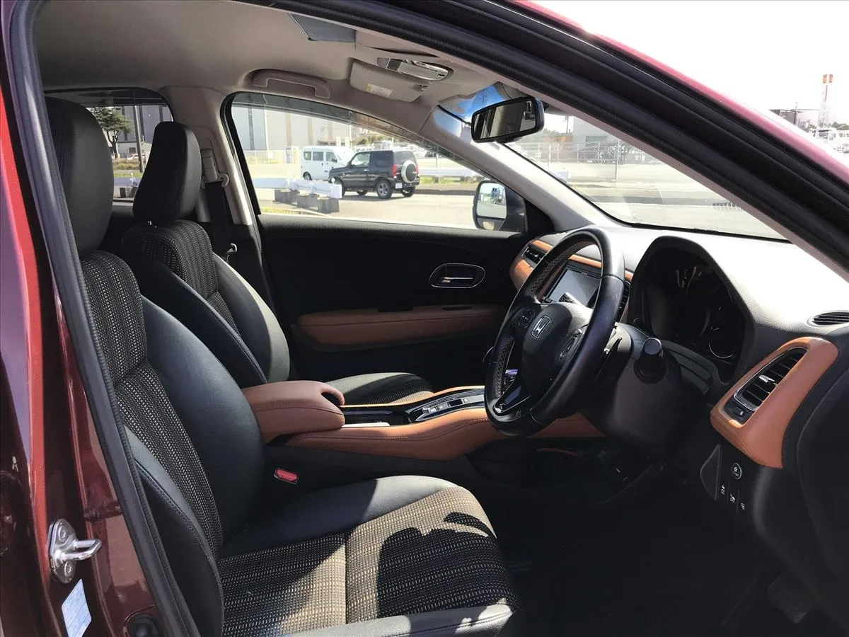 2015 Honda Vezel Hybrid Z Carousel 7