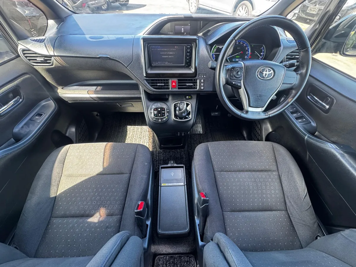 2015 Toyota Noah HYBRID G Carousel 10